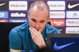 Iniesta bo še vsaj dve sezoni ostal na Japonskem