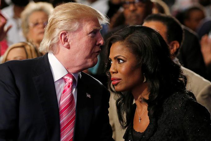  "Melania odšteva minute do trenutka, ko bo zapustila urad predsednika in se bo lahko ločila od njega," trdi nekdanja Trumpova sodelavka Omarosa Manigault Newman. | Foto: Reuters