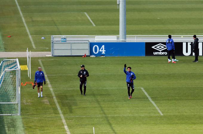  Iz nemškega prvoligaša Schalkeja so sporočili, da jim preti finančni zlom. | Foto: Reuters