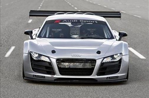 Audi R8 racing