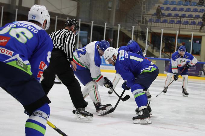 Slovenci se bodo ob 17. uri še enkrat pomerili z Italijo, proti kateri so v sredo izgubili z 2:3. | Foto: Matic Klanšek Velej/Sportida