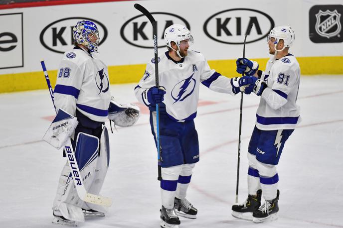 Tampa Bay Lightning | Igralci Tampe so v odličnem položaju. Zmagali so na kar sedmih tekmah zapored. | Foto Reuters