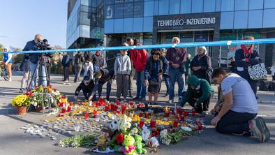 Po tragediji na železniški postaji v Novem Sadu aretiranih enajst ljudi