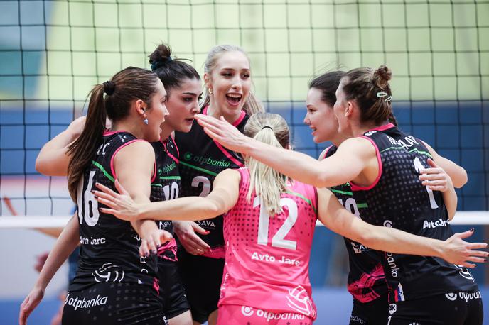 Calcit Volley - Nova KBM Branik, 1. DOL, odbojka | Mariborčanke bodo še drugič ta teden gostovale pri Novogoričankah. | Foto Aleš Fevžer