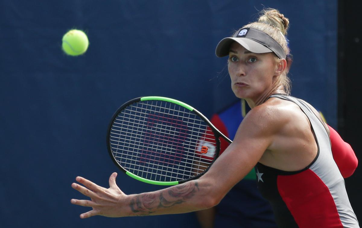 Polona Hercog | Polona Hercog se bo v drugem krogu turnirja v Zhengzhouju na Kitajskem pomerila s Čehinjo Karolino Pliškovo. | Foto Reuters