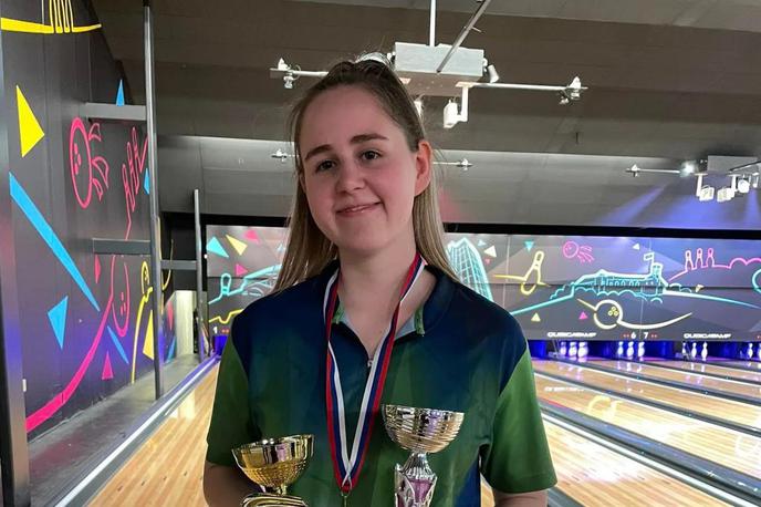 Eva Krafogel | Eva Krafogel se je povzpela na zmagovalni oder. | Foto Bowling zveza Slovenije