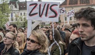 Protest študentov: "Naj ZViS izvisi." (foto in video)