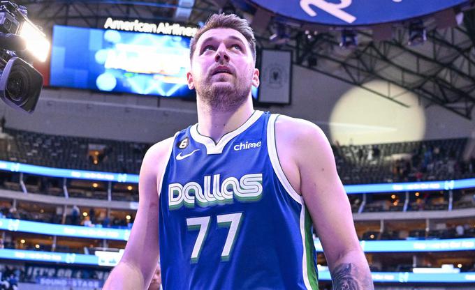 Miha Blažič z zanimanjem spremlja košarkarske predstave Luke Dončića, enega največjih zvezdnikov lige NBA. Če so dovolj zgodaj, si jih ogleda tudi v živo, sicer pa vsako jutro obvezno preveri vrhunce tekem. | Foto: Reuters