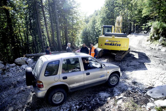 Sanacijo poškodovanih žičnic in vlečnic na kaninskem smučišču so izvedli sodelavci družbe Kaskader in Duhovnik.
 | Foto: Ana Kovač