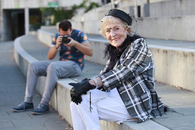 Ženske moramo poskrbeti za svoj videz, polaga na srce. "Zjutraj si vzemite pol ure časa in se posvetite sebi. Takrat mislite samo nase." | Foto: Urška Košir