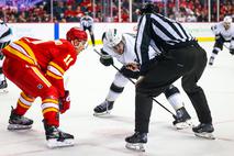 Anže Kopitar vs. Calgary Flames