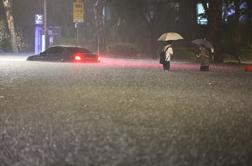 Neurja in poplave v Južni Koreji zahtevale najmanj sedem življenj #foto #video