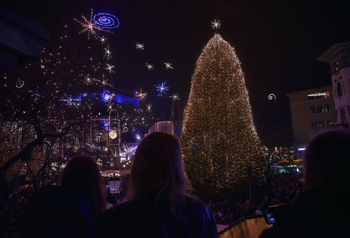 Prižiganje prazničnih lučk Ljubljana | Foto: Bobo