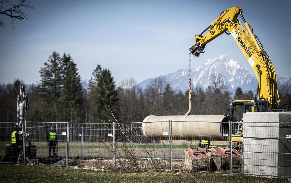 Gradnja nevarnega kanalizacijskega kanala C0 | Foto Ana Kovač