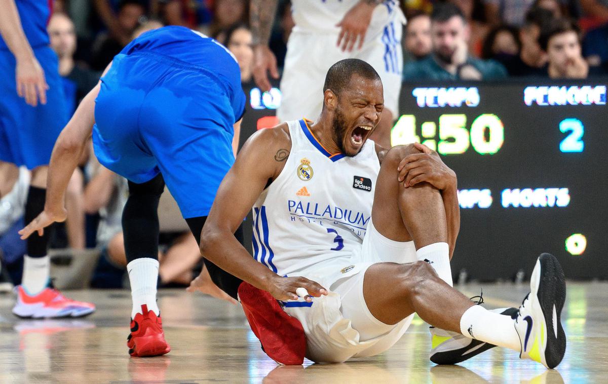 Real Madrid Anthony Randolph | Zgodilo se je na ponedeljkovi tekmi. Randolph je zakričal od bolečine. | Foto Guliver Image