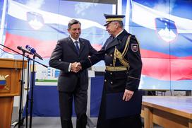 Borut Pahor, slovenska vojska