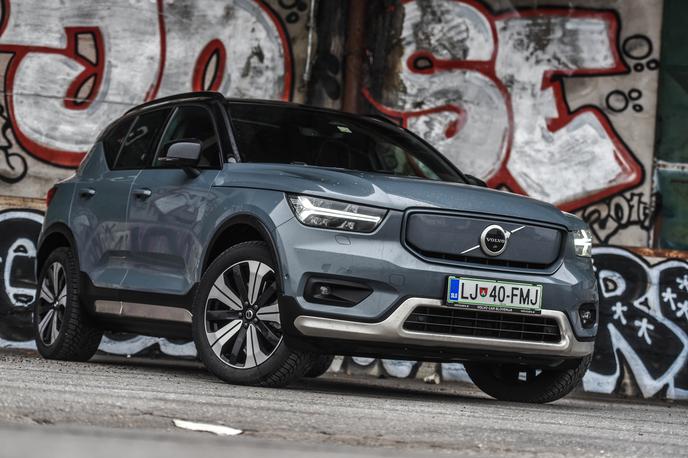 Volvo XC40 recharge | Volvova električna različica športnega terenca XC40. Pozimi nudi do 300 kilometrov dosega, predelavo iz bencinske različice pa so pri Volvu opravili nadpovprečno dobro. | Foto Gašper Pirman