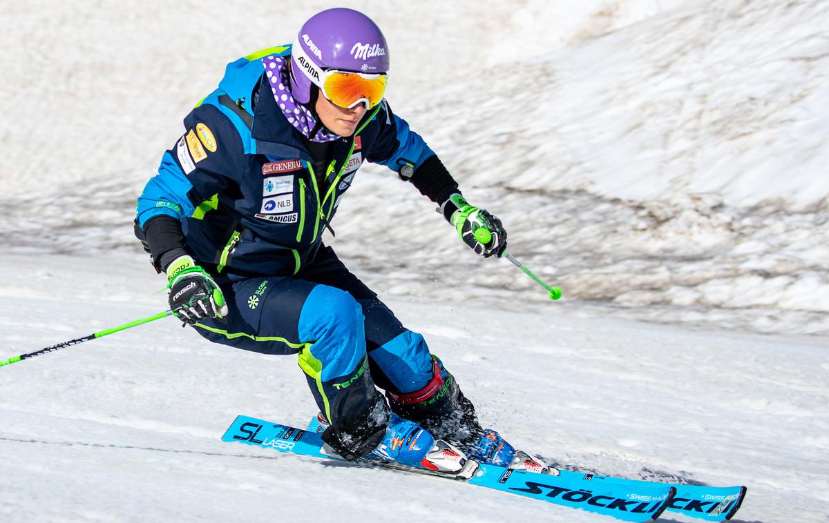 Ilka Štuhec | Ilka Štuhec se ob nedavnem padcu, zaradi katerega je prekinila švicarski trenažni tabor, ni resneje poškodovala. | Foto Matic Klanšek Velej/Sportida