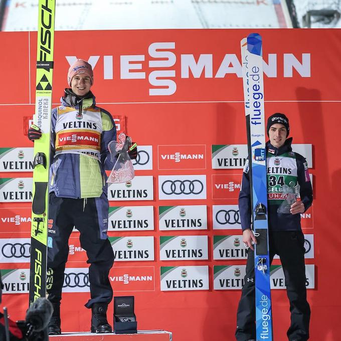 Timi Zajc je bil letos s Slovenijo že tretji na ekipni tekmi v Wisli, v Engelbergu pa je prvič v tej sezoni stopil na zmagovalni oder še v posamični konkurenci. | Foto: Guliverimage/Vladimir Fedorenko