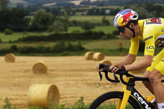 Wout van Aert | Wout van Aert je z begom naredil šesto etapo Dirke po Franciji še bolj zanimivo. | Foto Reuters