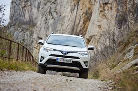 Toyota RAV4 - fotogalerija testnega vozila