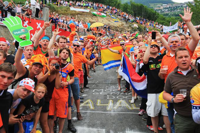 Etapa s ciljem na Alpe d'Huez je vedno nekaj posebnega. | Foto: Getty Images