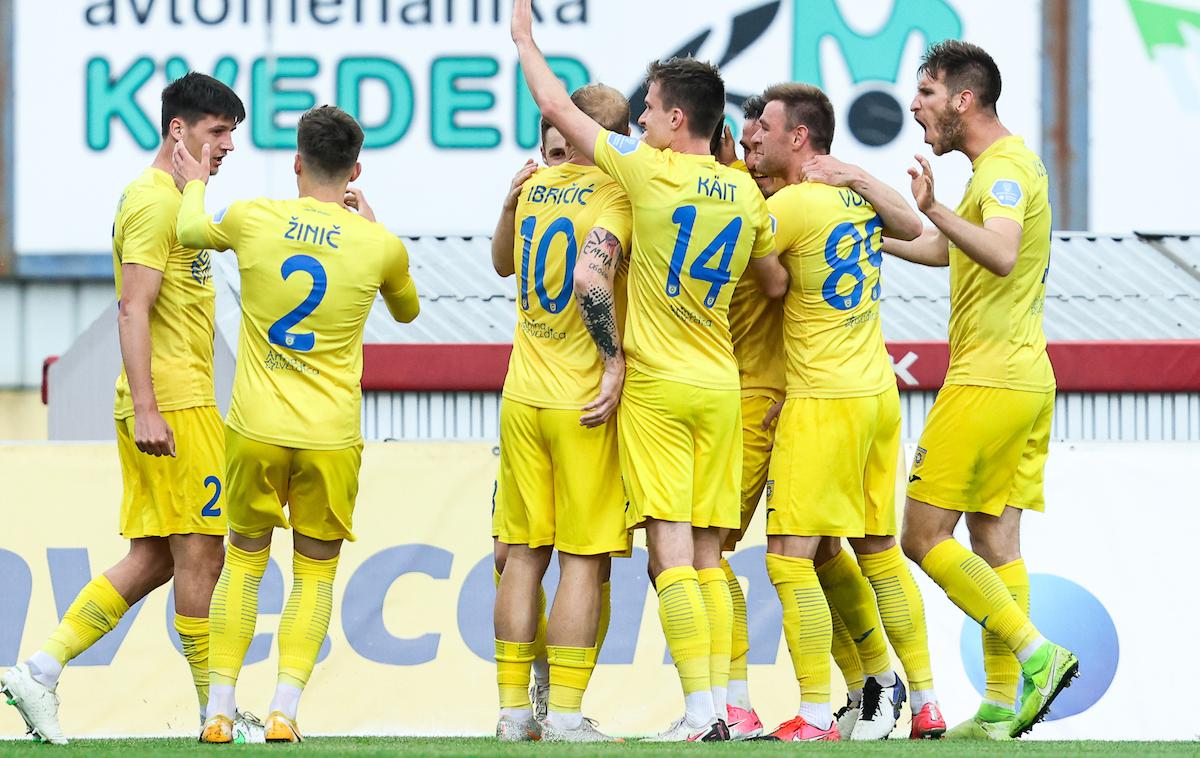 NK Domžale : NK Olimpija, prva liga | Domžale so z 2:0 ugnale Olimpijo. | Foto Vid Ponikvar/Sportida