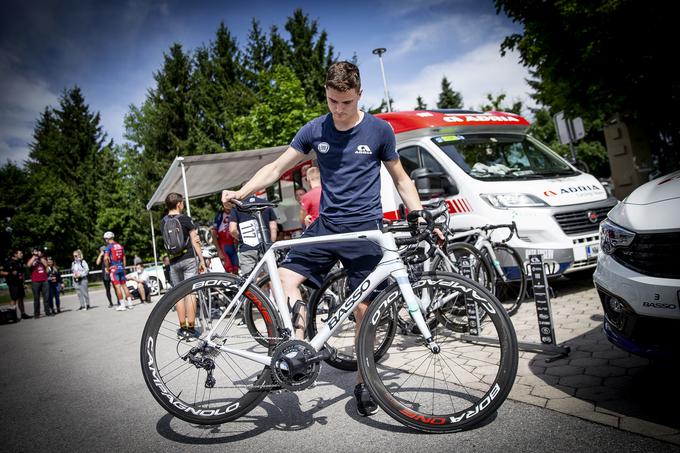 Na letošnji dirki Po Sloveniji je bil Bevc prisoten kot mehanik ekipe Adria-Mobil. | Foto: Ana Kovač