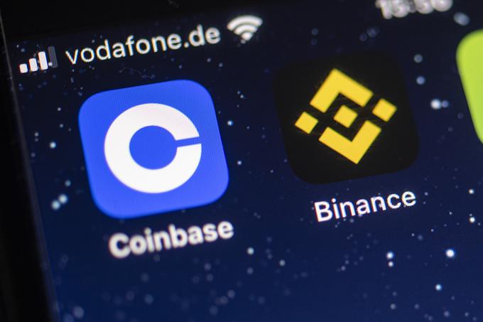 Binance je z dnevnim volumnom trgovanja, ki presega 11 milijard evrov, z naskokom največja kriptoborza na svetu. Vrednost transakcij, ki dnevno stečejo prek kriptoborze Coinbase, je medtem skoraj desetkrat nižja kot pri Binance. | Foto: AP / Guliverimage