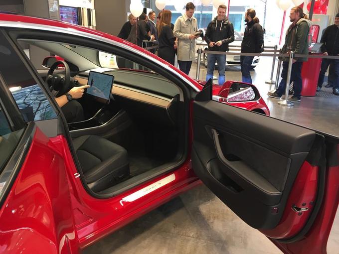 tesla 3 | Foto: 