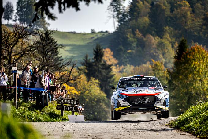 Rok Turk in Blanka Kacin (hyundai i20 rally2) sta spet državna prvaka v reliju.  | Foto: Uroš Modlic