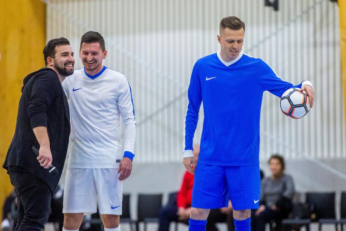 Selektor je imel kaj videti. Josip Iličić je dokazoval, zakaj je pred osmimi leti tako resno razmišljal o tem, da bi prenehal igrati veliki nogomet in se posvetil futsalu. Andraž Kirm je na drugi strani dokazoval, zakaj še vedno spada med najhitrejše slovenske nogometaše. | Foto: Žiga Zupan/Sportida