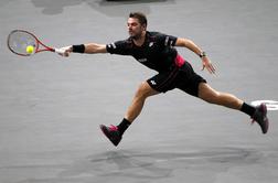 Wawrinka zdržal dva niza, nato dobil kravato. Klepačeva še drugič izgubila.