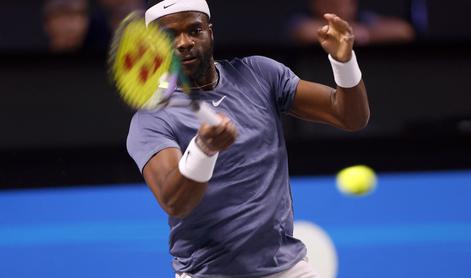 Tiafoe izločil prvega nosilca, prva nosilka uspešno v polfinale