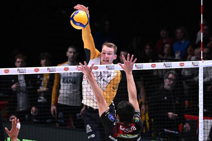 Rok Možič, Verona Volley | Rok Možič je s soigralci Verone zaigral v finalu pokala, v katerem so po novem trilerju z 2.3 izgubili proti Lube Civitanova, a vknjižili največji uspeh kluba v tekmovanju. | Foto Guliverimage