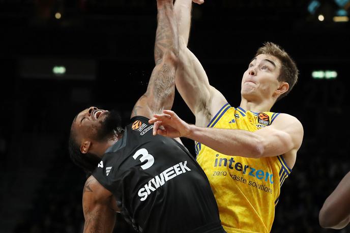 Alba Berlin Asvel Žiga Samar | Žiga Samar se je v prejšnjem krogu vrnil po poškodbi, danes proti Parizu ni zaigral. | Foto Guliverimage