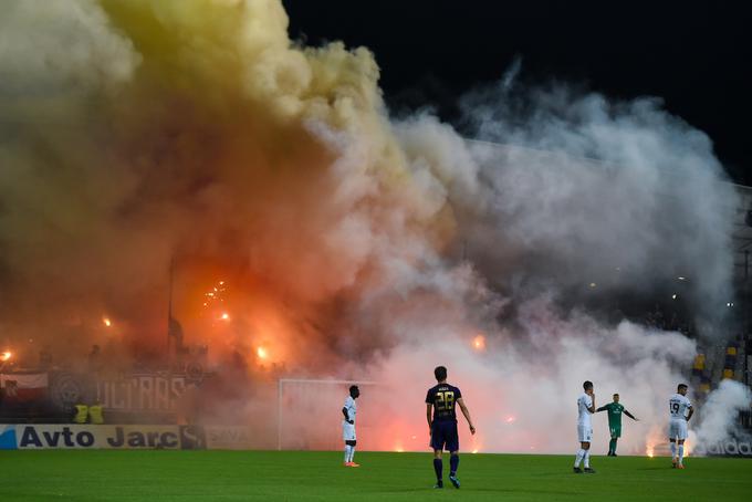 Viole Green Dragons na derbiju | Foto: Miloš Vujinović/Sportida