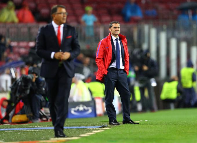 Ernesto Valverde z Barcelono ni doživel poraza že 11 tekem. | Foto: Reuters