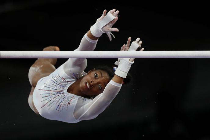 Simone Biles | Simone Biles je zbrala 58,999 točke in za več kot dve točki ugnala najbližjo zasledovalko. | Foto Reuters