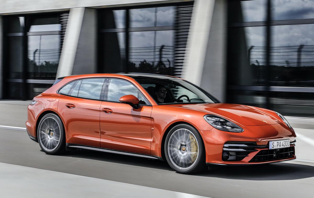 Porsche panamera | Med najpomembnejše novosti spada prihod športne različice turbo S in priključnega hibrida s 54-kilometrskim električnim dosegom. | Foto Porsche