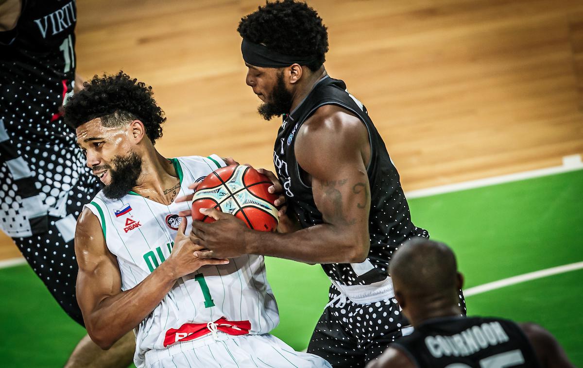 Petrol Olimpija - Virtus Bologna | Košarkarji Olimpije na čelu z Reynoldsom so bili proti Virtus Bologni videti povsem nebogljeni. | Foto Sportida