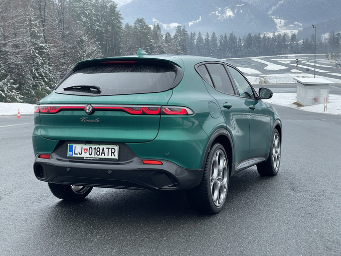 Tonale ni tako mišičast kot njegov večji brat stelvio. | Foto: Gregor Pavšič