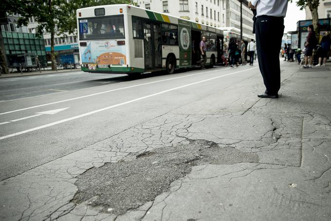 Janković naj bi od javnega podjetja Vo-Ka zahteval, da prilagodijo vsebino razpisa, da se je lahko nanj prijavil tudi KPL, ki sicer pogojev ni izpolnjeval. Tožilstvo poteka oziroma napredka postopka ne komentira. | Foto: Ana Kovač