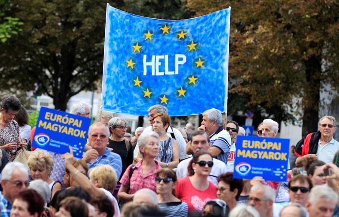 Protest v Budimpešti proti do Evrope sovražni politiki predsednika madžarske vlade Viktorja Orbana. | Foto: Reuters