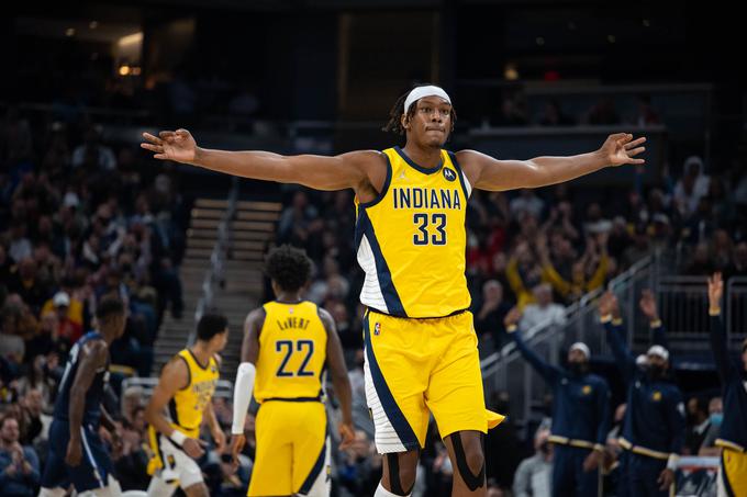 Myles Turner je prispeval 17 točk in deset skokov. | Foto: Reuters