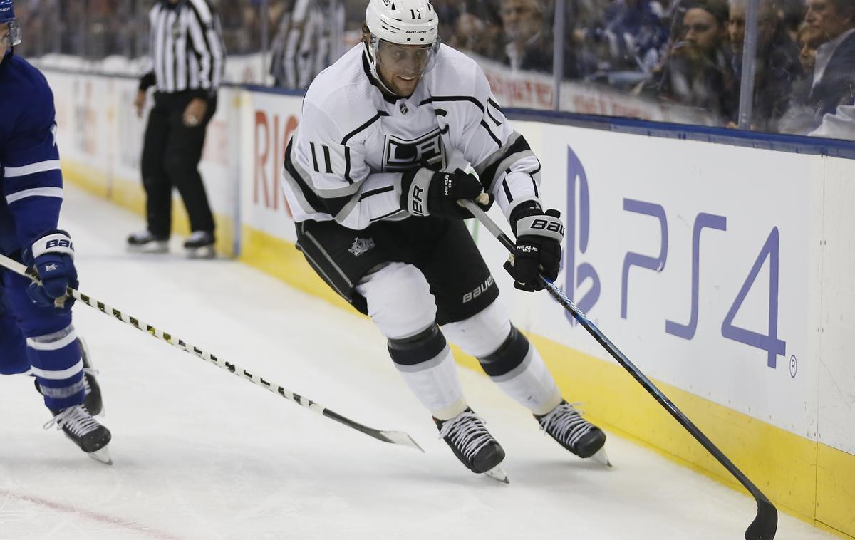 Anže Kopitar | Kralji so za začetek kanadske turneje izgubili proti Torontu.  | Foto Reuters