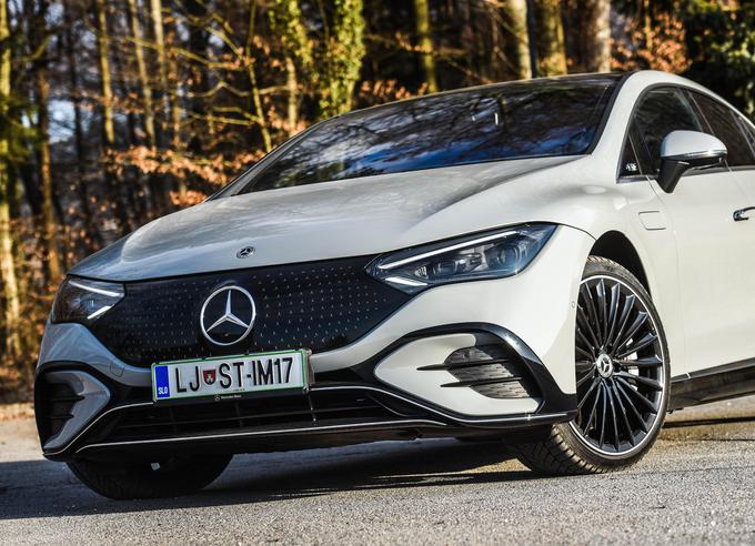 Mercedes EQE z namenske električne platforme EVA2 | Foto: Gašper Pirman