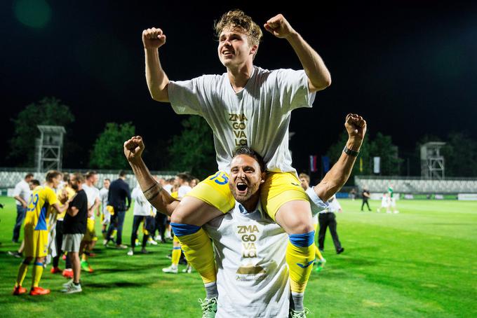 Jan Repas je pred odhodom v Francijo pomagal Domžalam do osvojitve pokala (2017). Letos ima priložnost, da osvoji pokal še z Mariborom. | Foto: Vid Ponikvar