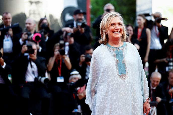 Filmski festival Benetke 2022 | Večera ob odprtju festivala se je udeležila tudi nekdanja ameriška prva dama Hillary Clinton. | Foto Reuters