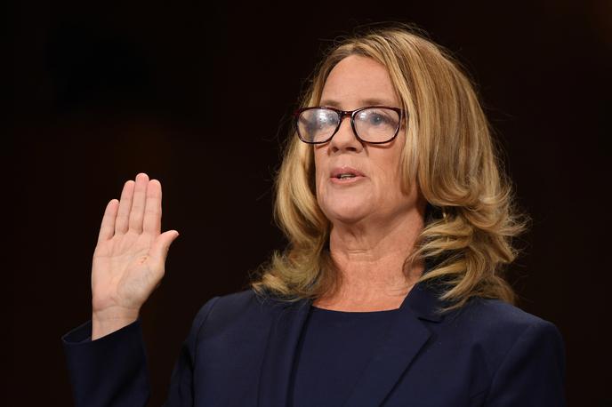 Christine Blasey Ford | Profesorica psihologije z univerze Palo Alto Christine Blasey Ford je v senatu dejala, da je ob napadu skušala kričati na pomoč, vendar ji je Brett Kavanaugh zatisnil usta in zdelo se ji je, da jo bo po nesreči zadušil.  | Foto Reuters